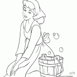 灰姑娘洗地板