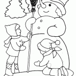孩子們塑造雪人